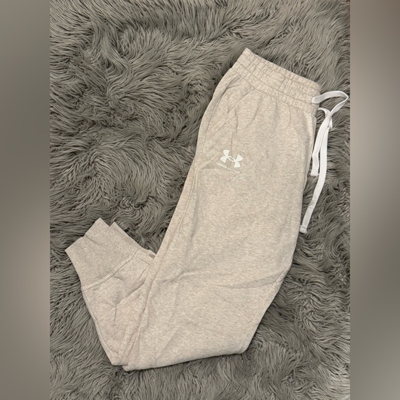Under Armour joggers - Picture 1 of 1